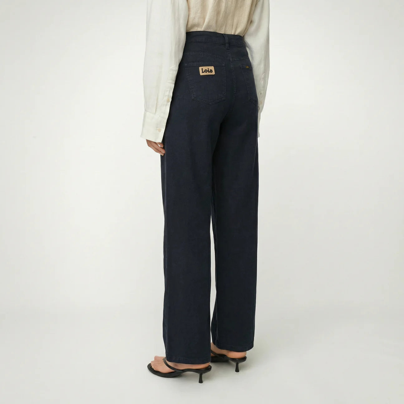 Lois Culotte - Mid Rise Wide Fit