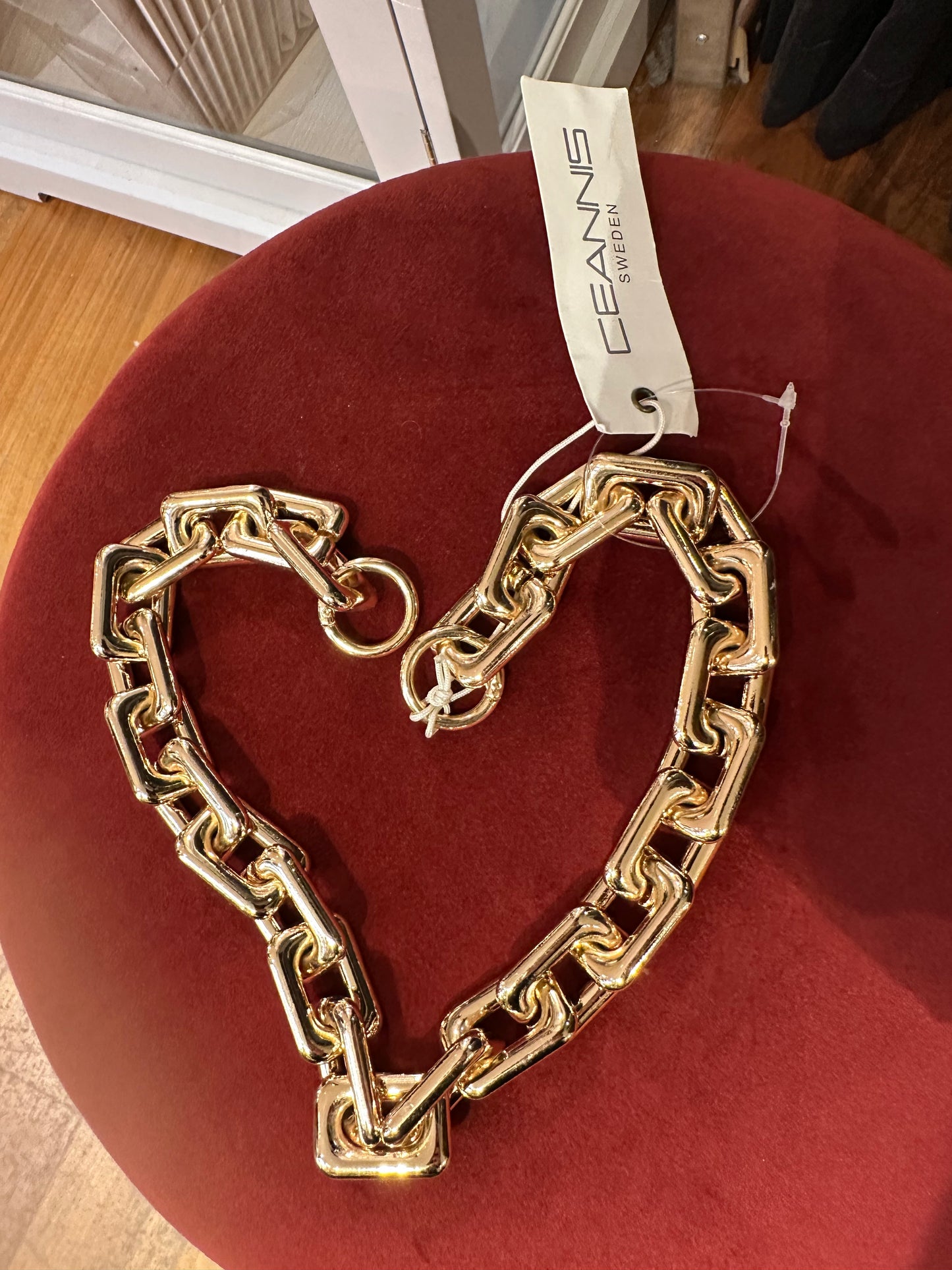 Ceannis- golden bag chain