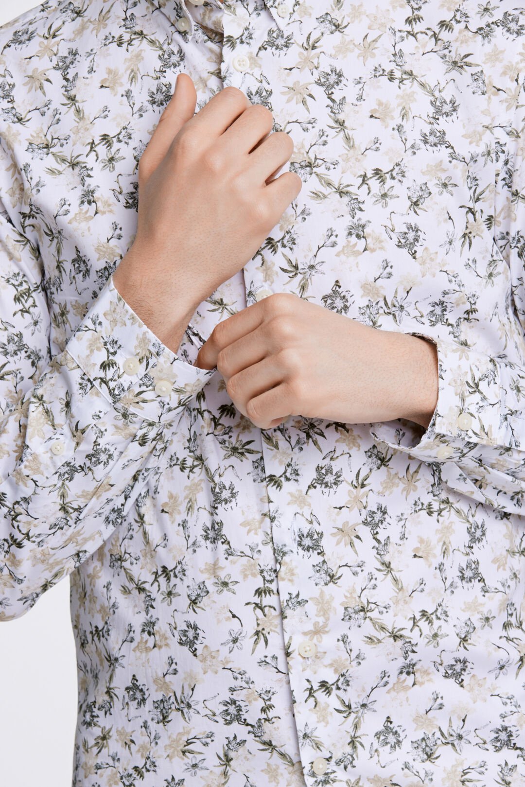 Slim fit patterned shirt