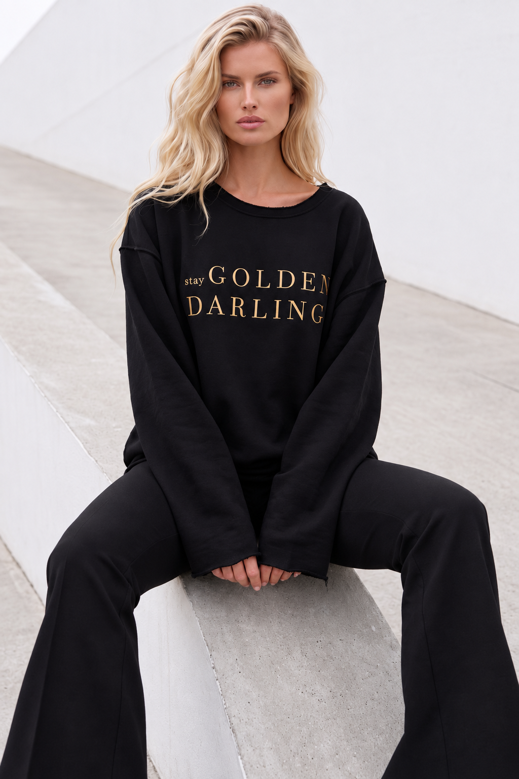 Blond hour - Carola X Blond hour- stay golden darling sweater- black/gold