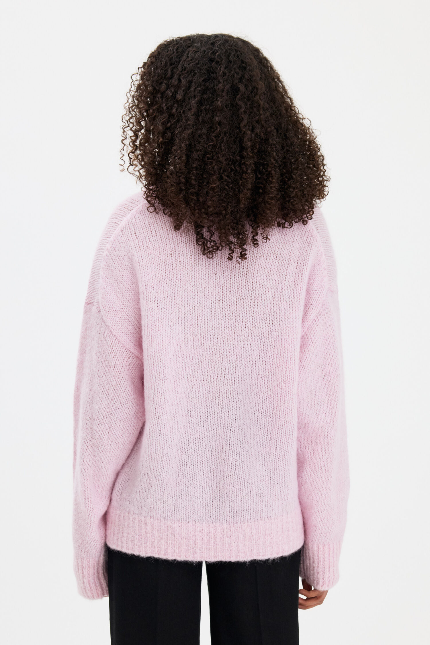 Filippa K- Hairy Alpaca V-Neck sweater -light pink