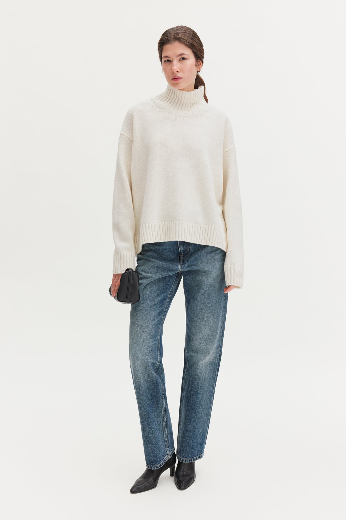 Filippa K Wool Cashmere Turtleneck Sweater – Off-white