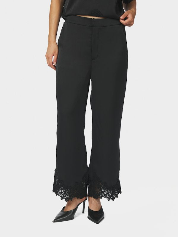 Neo Noir – Emery Heavy Sateen Lace Pants – Black