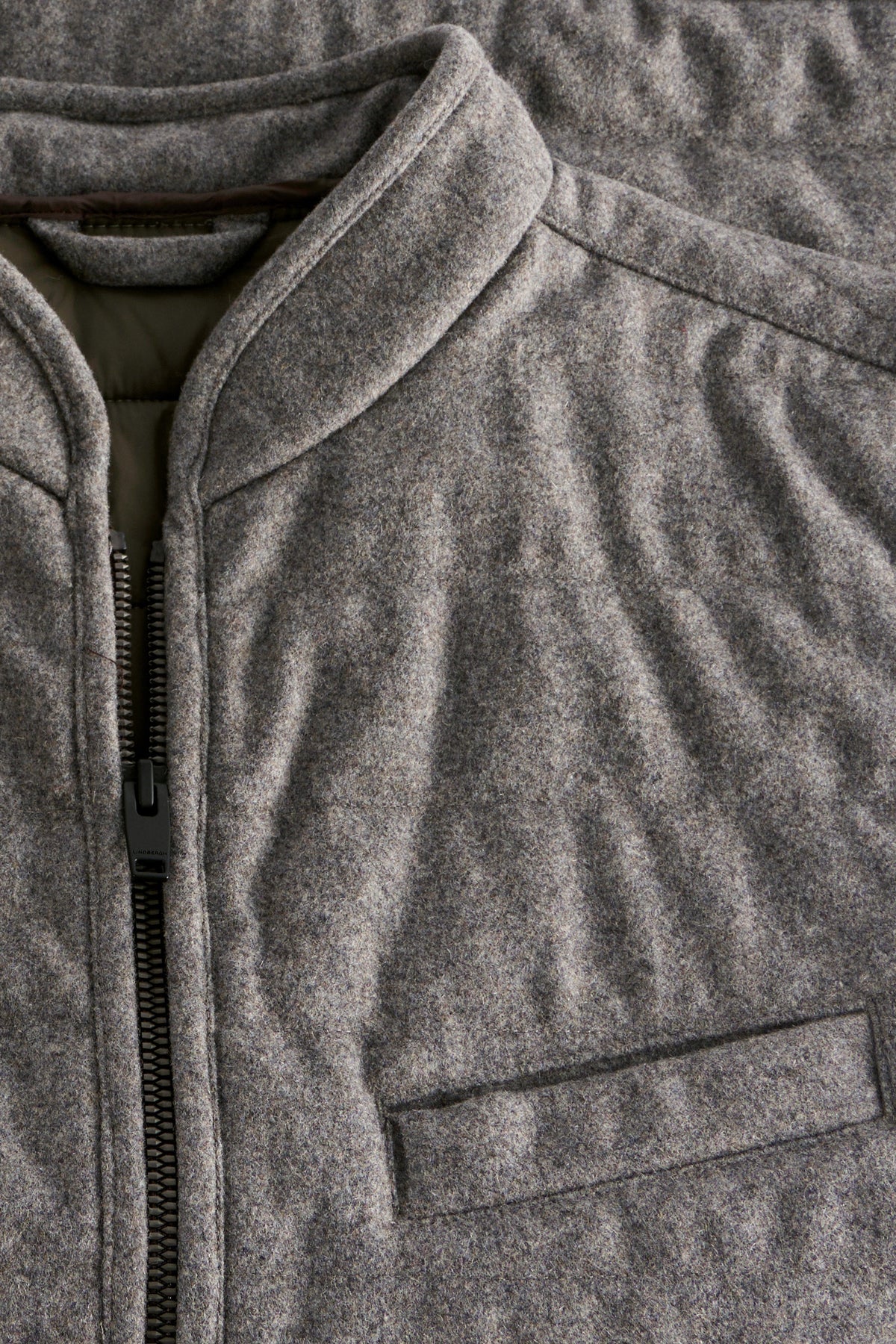 Lindbergh-Light padded zip through vest – Grey Mel