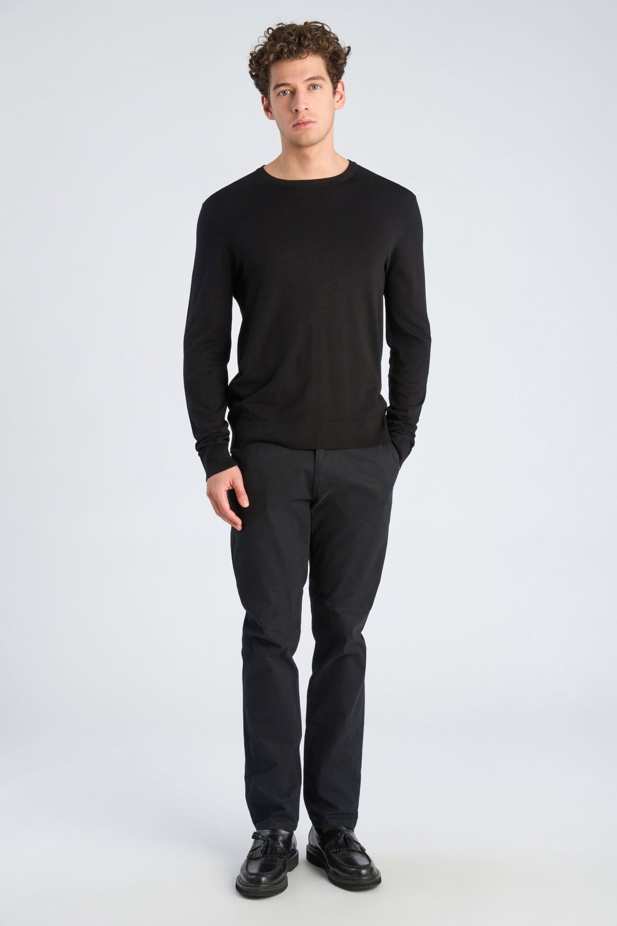 Lindbergh Soft Viscose Blend O-Neck Knit – Black