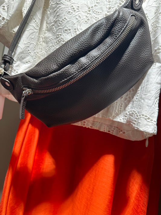 Ceannis - Brown vegan leather bag