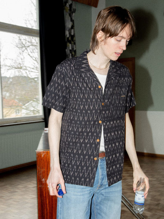 Nudie Jeans – Arvid Hawaii Shirt Ikat Multi