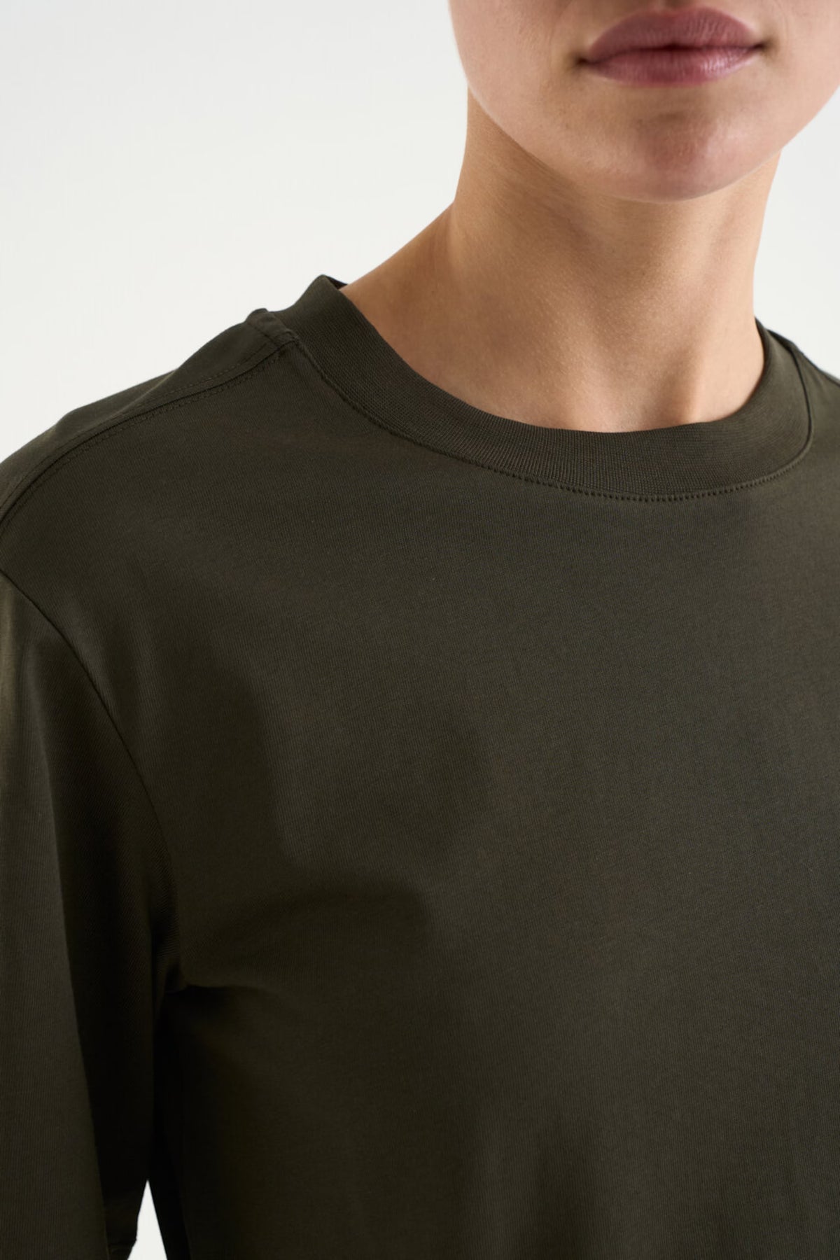 Twist & Tango Chelsey Tee – Dark Olive