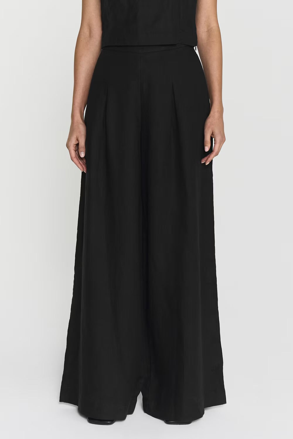 Aprilia Linen Trousers