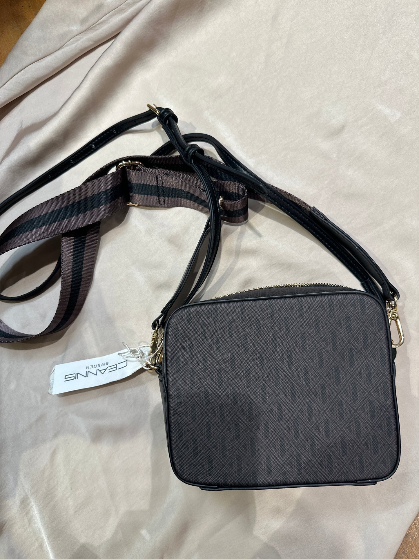 Ceannis Jbl Palermo / black chocolate