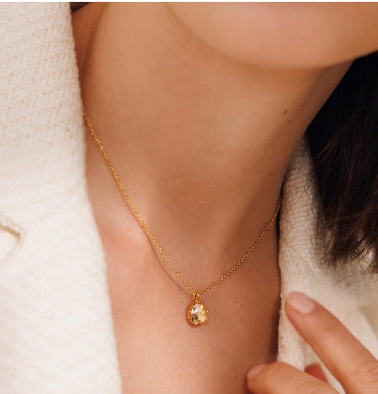 Carlotta Necklace / Golden Shadow