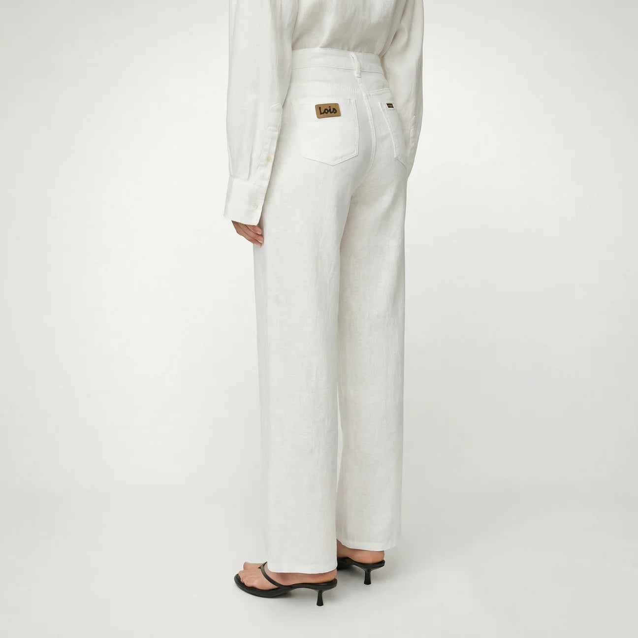 Lois Culotte - Mid Rise Wide Fit
