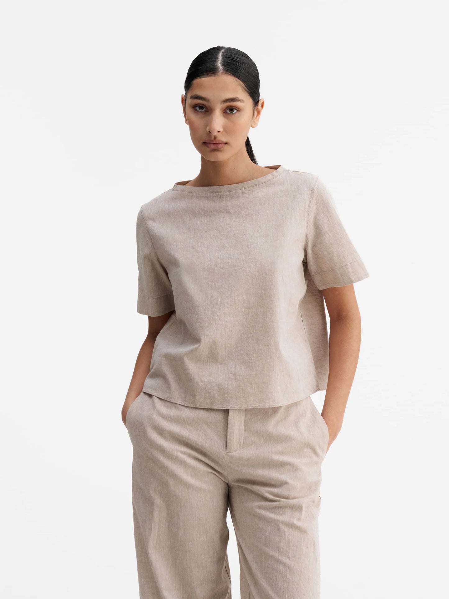 Ahlvar Lola Linen Tee