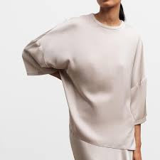 Ahlvar These Silk Tee Greige