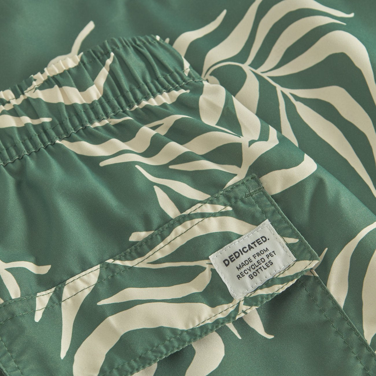 Swim shorts Sandhamn big leaf duck green