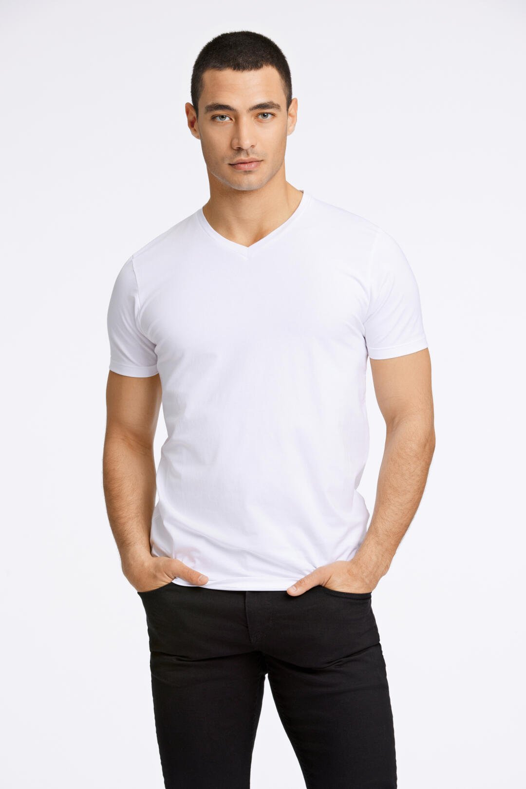 V-neck tshirt white