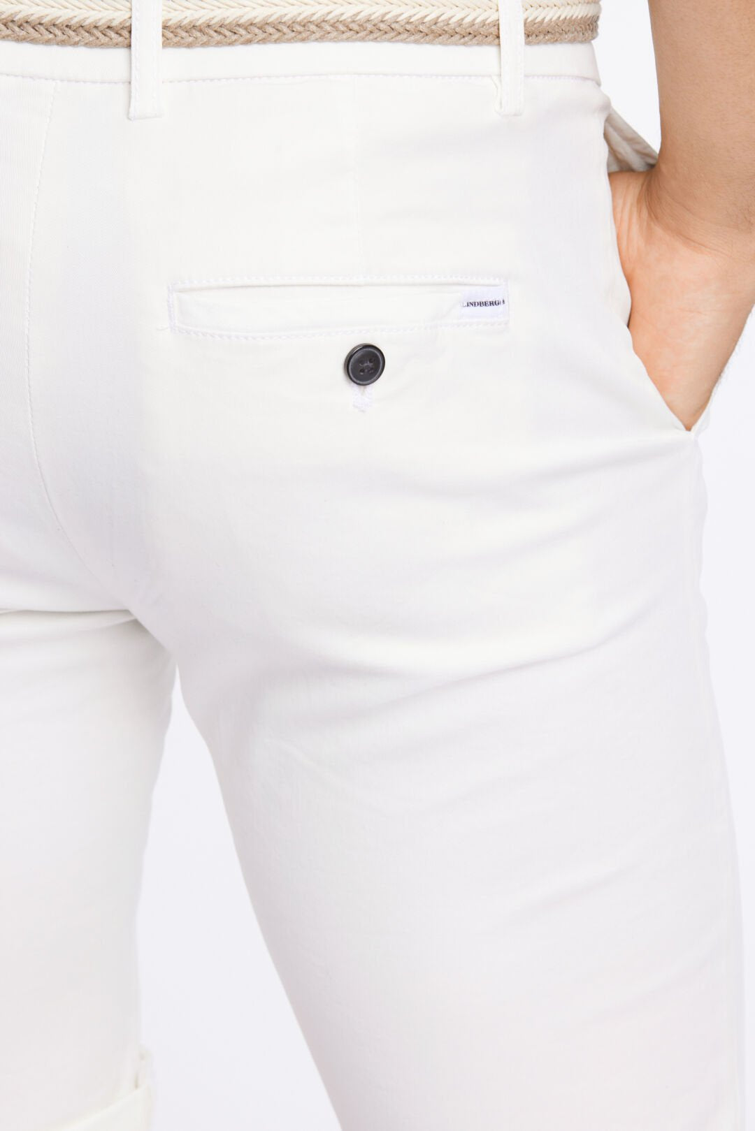 Chino shorts with belt Off white