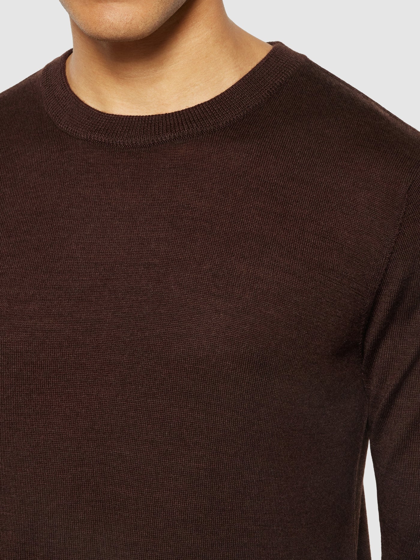 REGULAR MERINO KNIT CREW NECK Brown