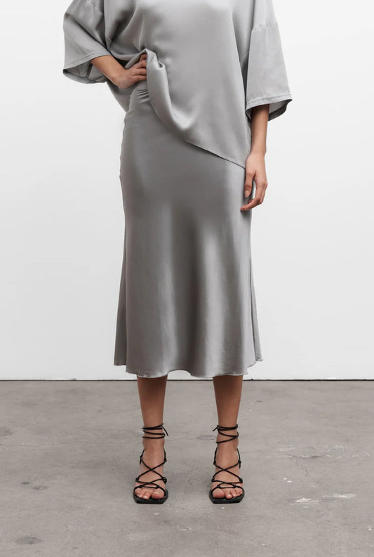 Hana satin skirt silver