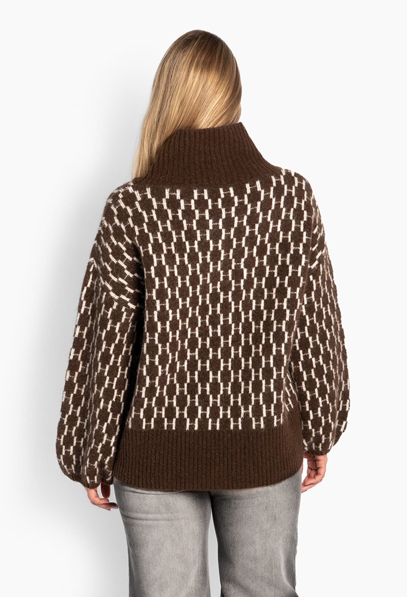 Hest - Fam New Pattern -dark earth