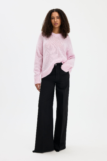 Filippa K- Hairy Alpaca V-Neck sweater -light pink