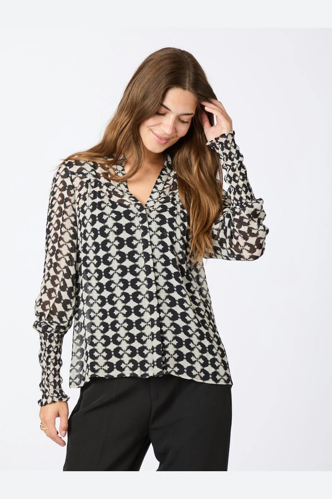 Nncamisa Graphic Print Blouse