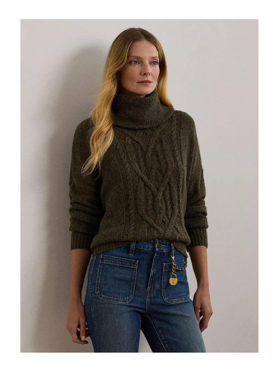 Caysin T-Neck Knit