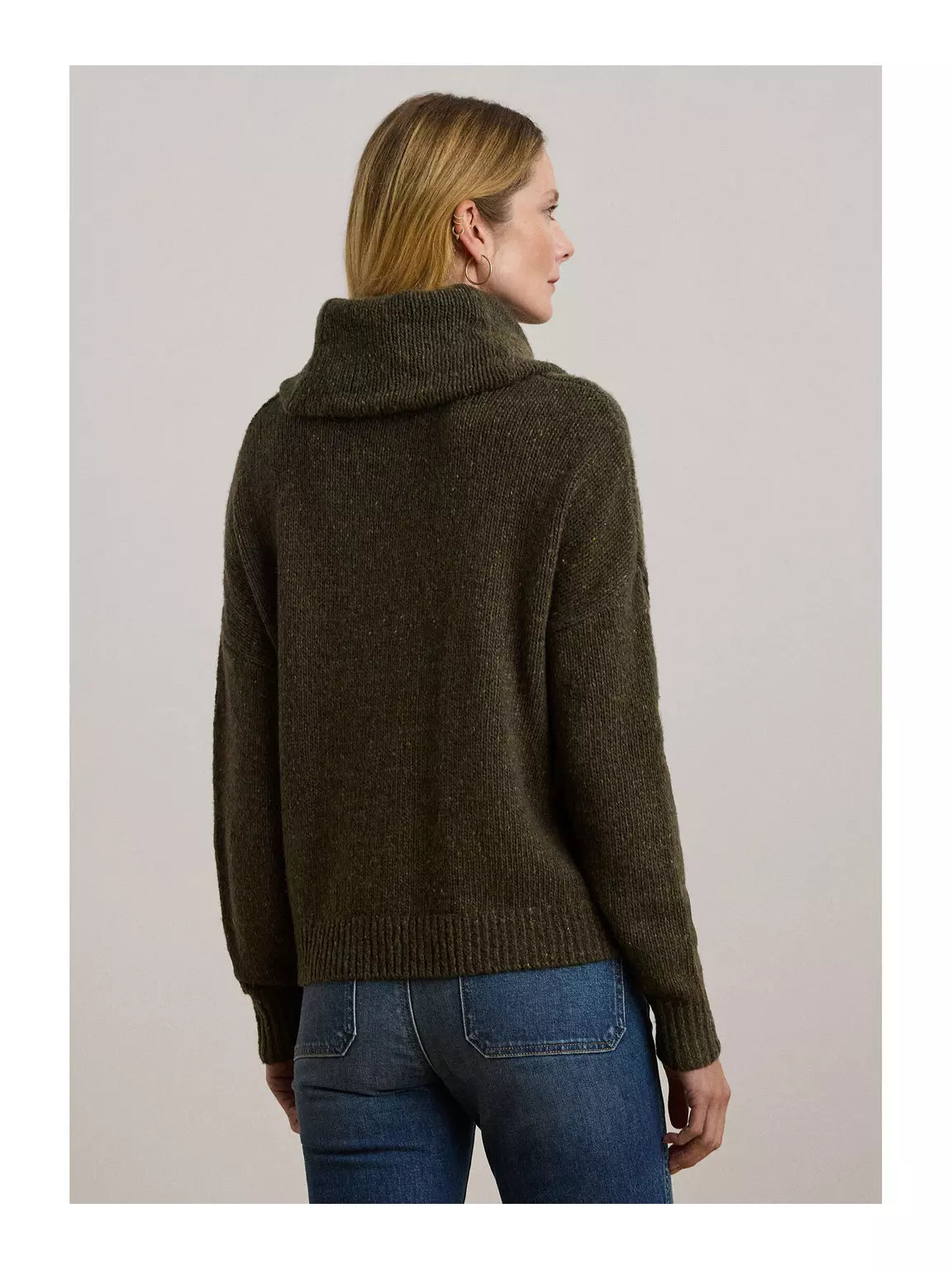 Caysin T-Neck Knit