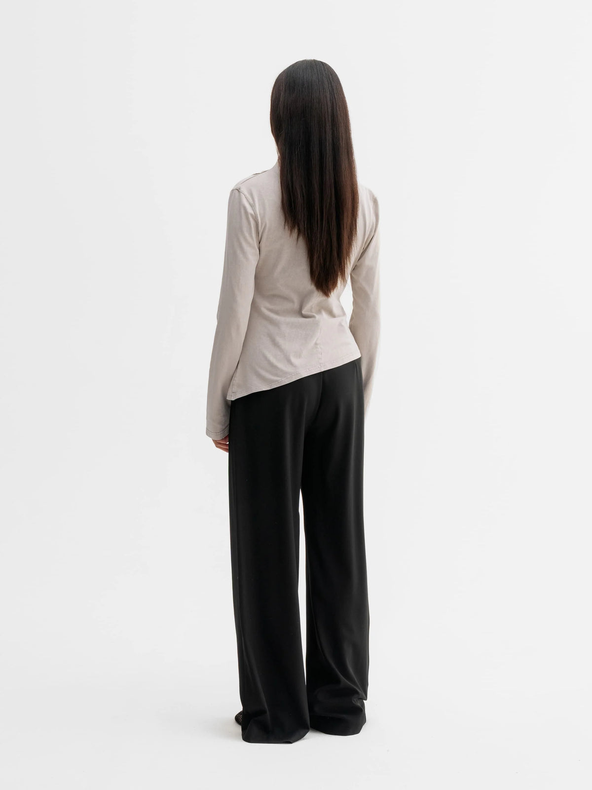 Ahlvar Gallery | Lizi LS Tee – Washed Greige